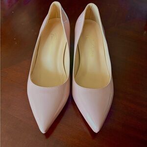 Elegant Nude Pumps